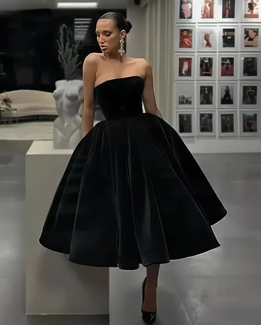 Meetlove Black Elegant Customized Strapless Velvet Ball Gown Formal Gowns Simple Knee Length Vestidos De Noche Gloves for Women