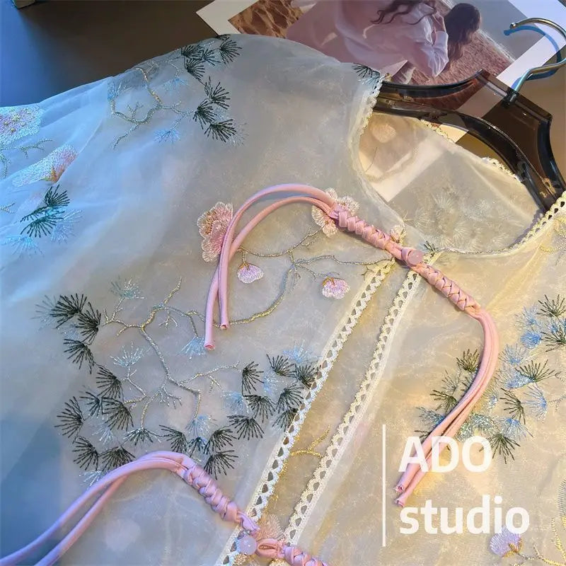 Outerwears Women Jacket Chinese Style Jacket National Wind Embroidery Jacquard Buckle Sunscreen Cardigan Female Summer Thin Coat