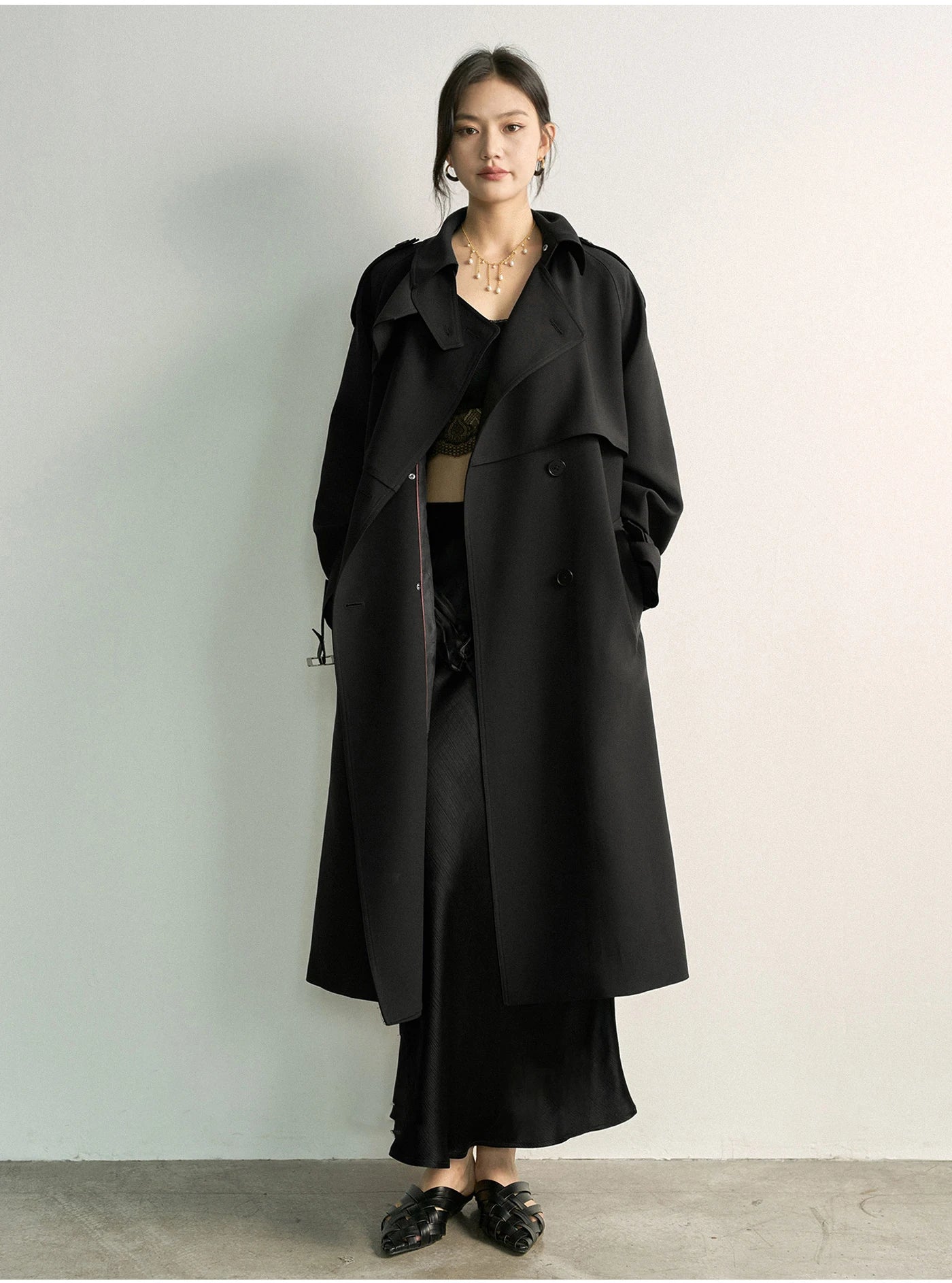 Lautaro Spring Autumn Khaki Long Trench Coat for Women Double Breasted Elegant Luxury Chic British Style Fashion Overcoat 2026