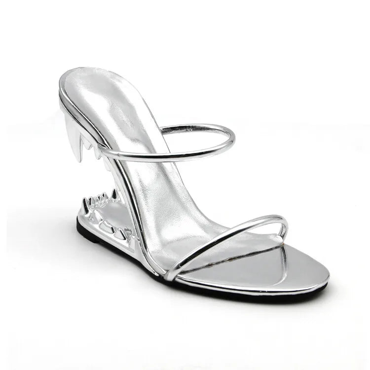 2026 Big Gold Chain Peep Toe Tiger Teeth Heel Sandals 2024 New Fashion Silvery Beach Party Outdoors Women's Slippers Size 35-43
