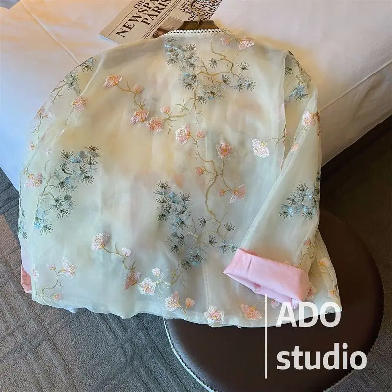 Outerwears Women Jacket Chinese Style Jacket National Wind Embroidery Jacquard Buckle Sunscreen Cardigan Female Summer Thin Coat