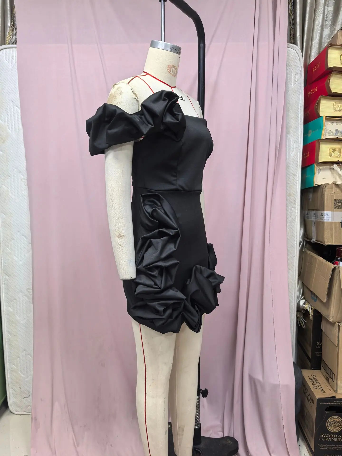 2025 Dress Women Female Clothing Fashion Elegant Evening Party New Women's Dress Waist Dress One Shoulder Tube Top Hip Skirt