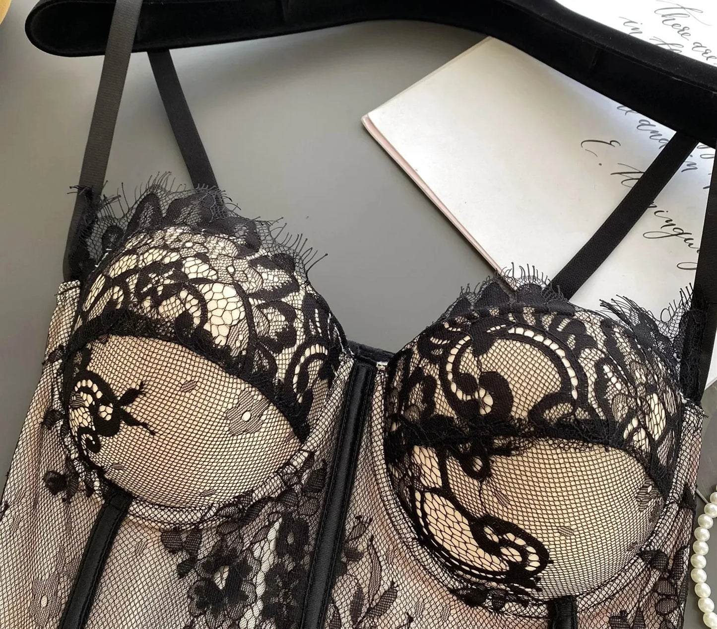 Floral Lace Lady Bustier Elegant Shaping Sexy Lace Women Corset Girls Slim Evening Wear Crops Lady Short Sweet Body Shaper Top
