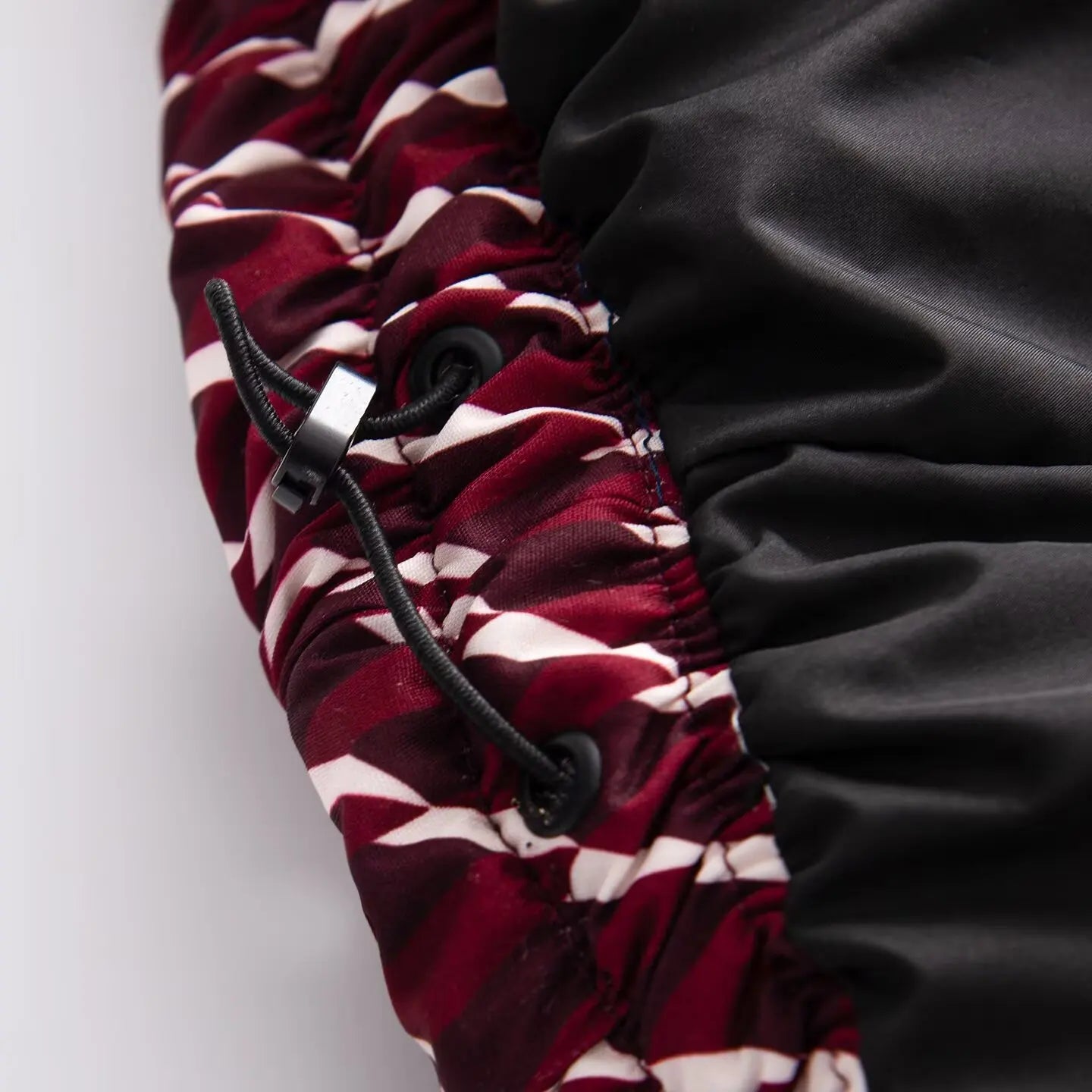 2026 New Winter Women's Elegant Hooded Zipper Burgundy Skiing Padded Sport Coats Lady Chic Thicken Warm Windproof Jackets Parkas