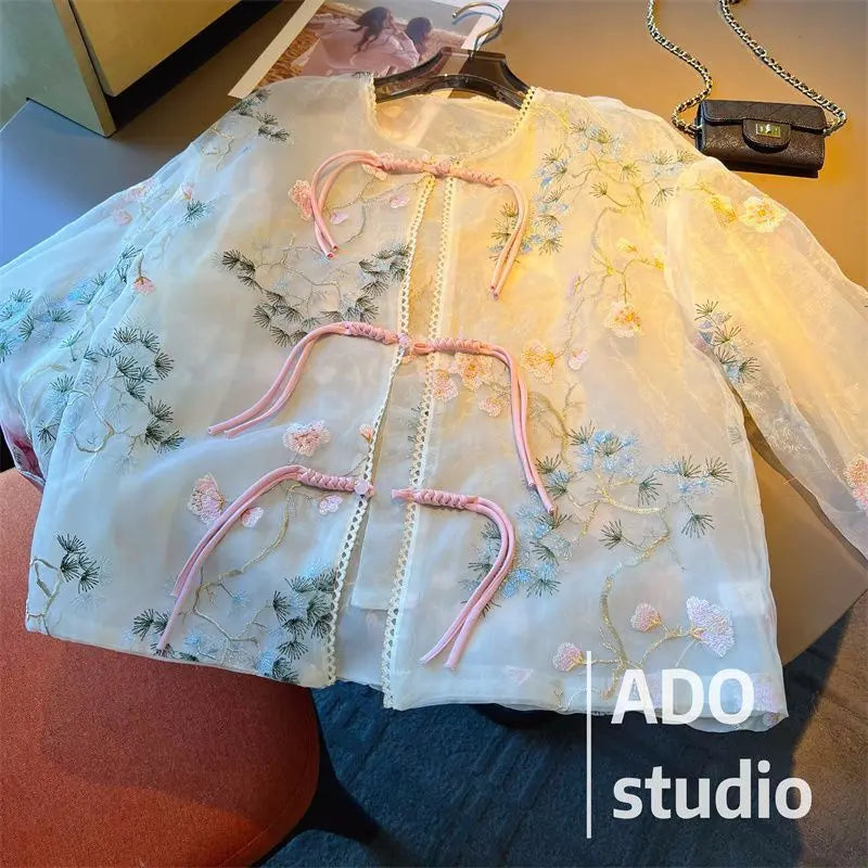 Outerwears Women Jacket Chinese Style Jacket National Wind Embroidery Jacquard Buckle Sunscreen Cardigan Female Summer Thin Coat