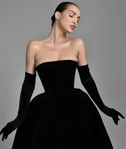 Meetlove Black Elegant Customized Strapless Velvet Ball Gown Formal Gowns Simple Knee Length Vestidos De Noche Gloves for Women