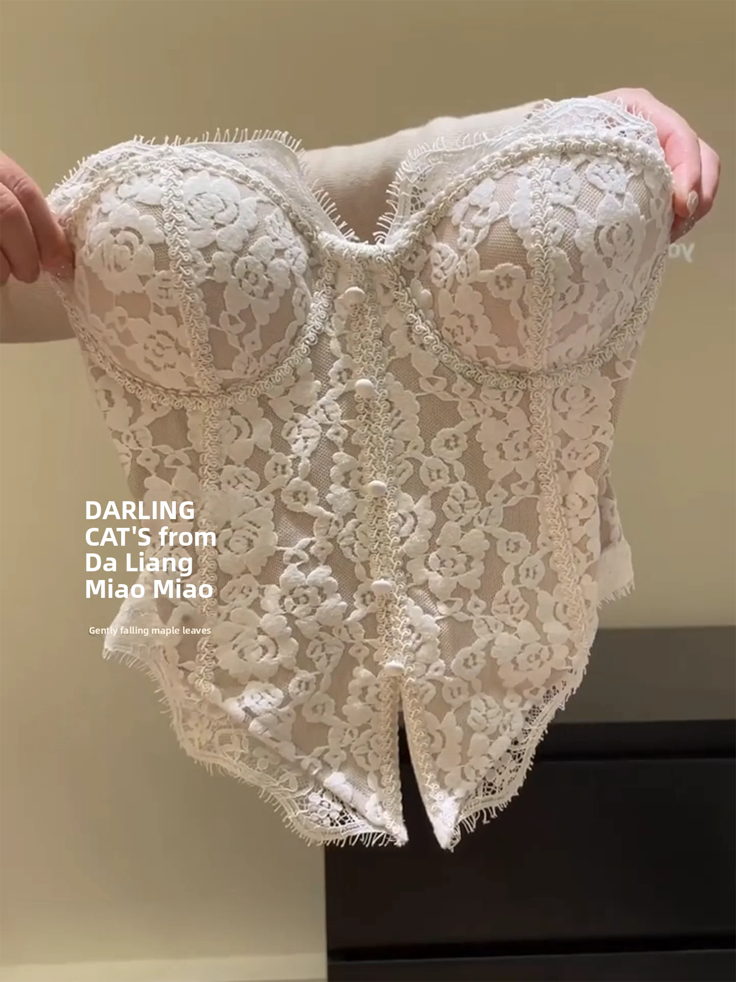 Sexy Lace Crop Top Women's Fashionable Camisole Vest Short Sleeveless Underwear Outerwear Autumn Winter Ladies' Wear