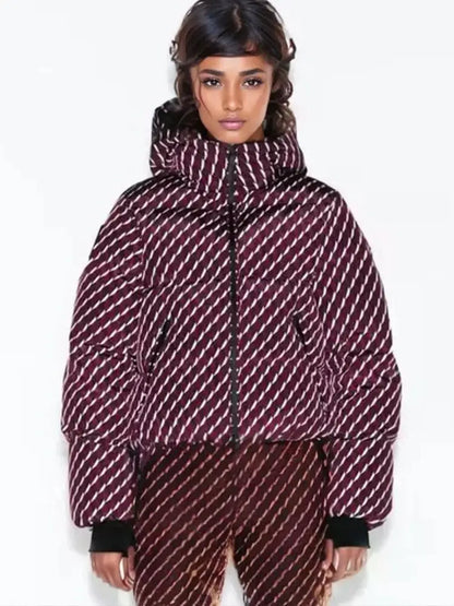 2026 New Winter Women's Elegant Hooded Zipper Burgundy Skiing Padded Sport Coats Lady Chic Thicken Warm Windproof Jackets Parkas