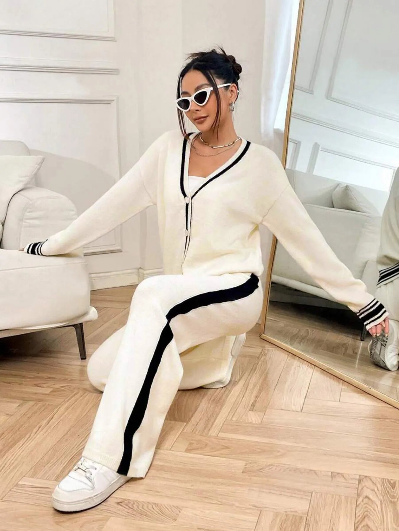 Women's Two-Piece Knit Set Contrast Trim Cardigan & Wide-Leg Pants Casual Loungewear (White/Navy Blue)